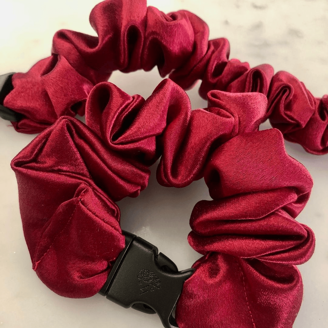 Best hair tie elastics and scrunchie hair accessories for snag-free, pull-free, rip-free, hair. Smooth, effortless hair ties and hair scrunchies for athletes, active moms, fitness, & sports. Best Hair Ties to Prevent Damage - Buckle Scrunchies