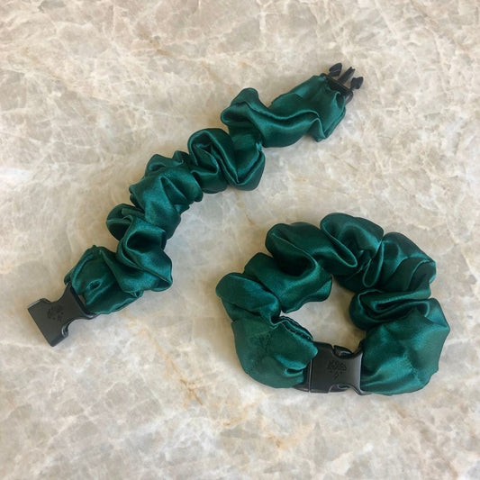 Best hair tie elastics and scrunchie hair accessories for snag-free, pull-free, rip-free, hair. Smooth, effortless hair ties and hair scrunchies for athletes, active moms, fitness, & sports. Buckle Scrunchie - Vibrant Solid Colors - No Snagging, No Tangles Emerald Green Recycled Satin Standard (1.25 to 1.5 inch thickness)