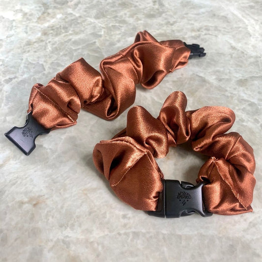 Best hair tie elastics and scrunchie hair accessories for snag-free, pull-free, rip-free, hair. Smooth, effortless hair ties and hair scrunchies for athletes, active moms, fitness, & sports. Buckle Scrunchie - Neutral Colors - No Snagging, No Tangles Gingerbread Rust Recycled Satin Standard (1.25 to 1.5 inch thickness)