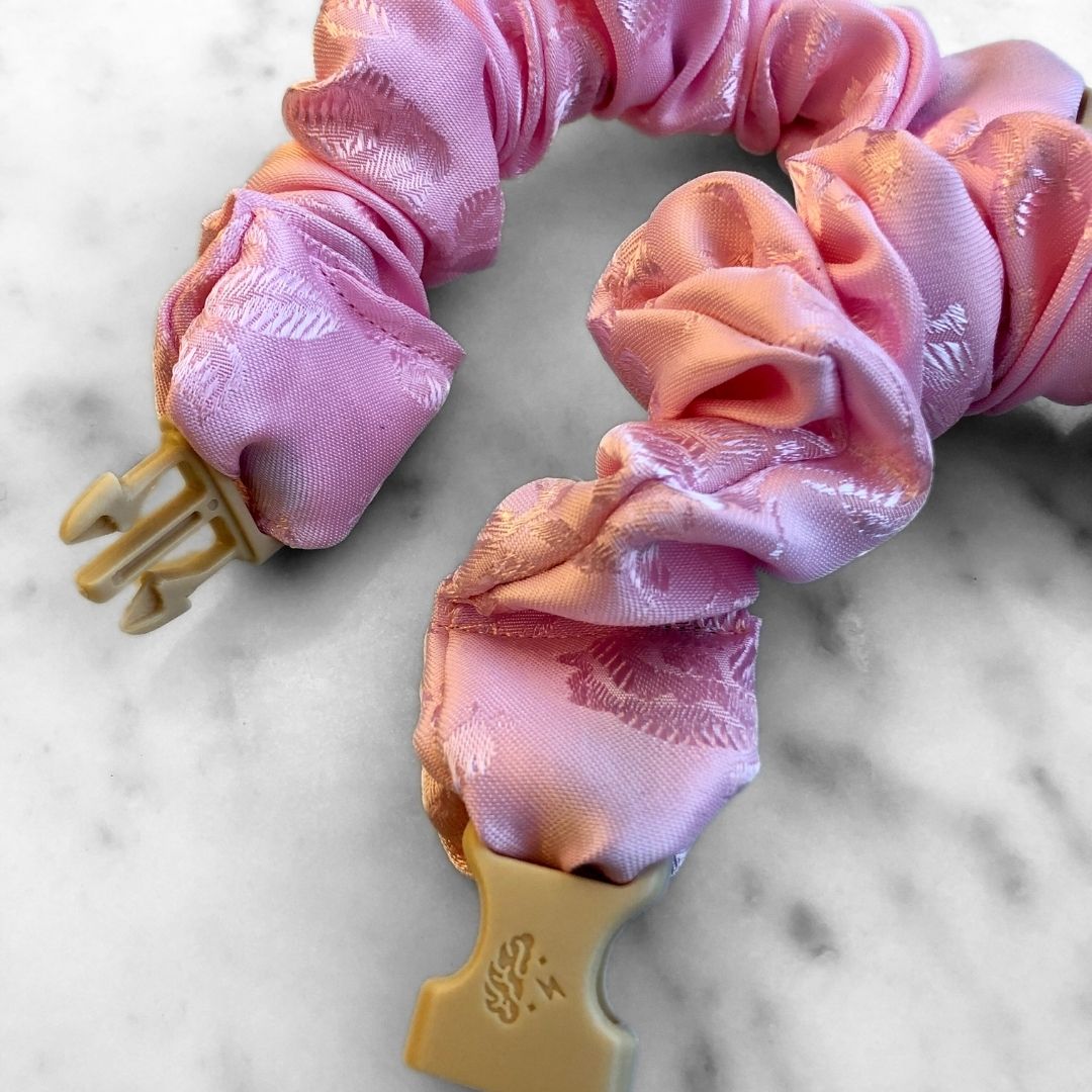 Best zero tangle no pull hair tie elastics and scrunchie hair accessories for snag-free, pull-free, rip-free, hair. Smooth, effortless hair ties and hair scrunchies for athletes, active moms, fitness, & sports. Empress Pink Buckle Scrunchie - Lunar New Year Áo Dài - No Snagging, No Tangles