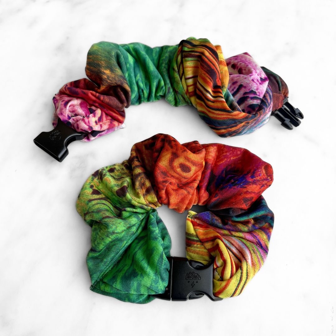 Best zero tangle no pull hair tie elastics and scrunchie hair accessories for snag-free, pull-free, rip-free, hair. Smooth, effortless hair ties and hair scrunchies for athletes, active moms, fitness, & sports. Heatmap Jungle Jumbo Buckle Scrunchie - No Snagging, No Tangles