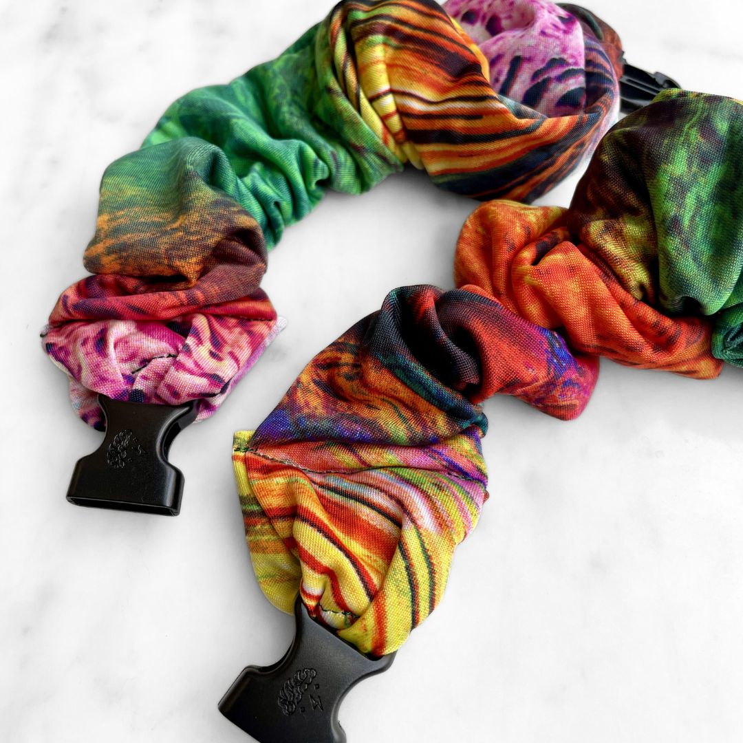 Best zero tangle no pull hair tie elastics and scrunchie hair accessories for snag-free, pull-free, rip-free, hair. Smooth, effortless hair ties and hair scrunchies for athletes, active moms, fitness, & sports. Heatmap Jungle Jumbo Buckle Scrunchie - No Snagging, No Tangles