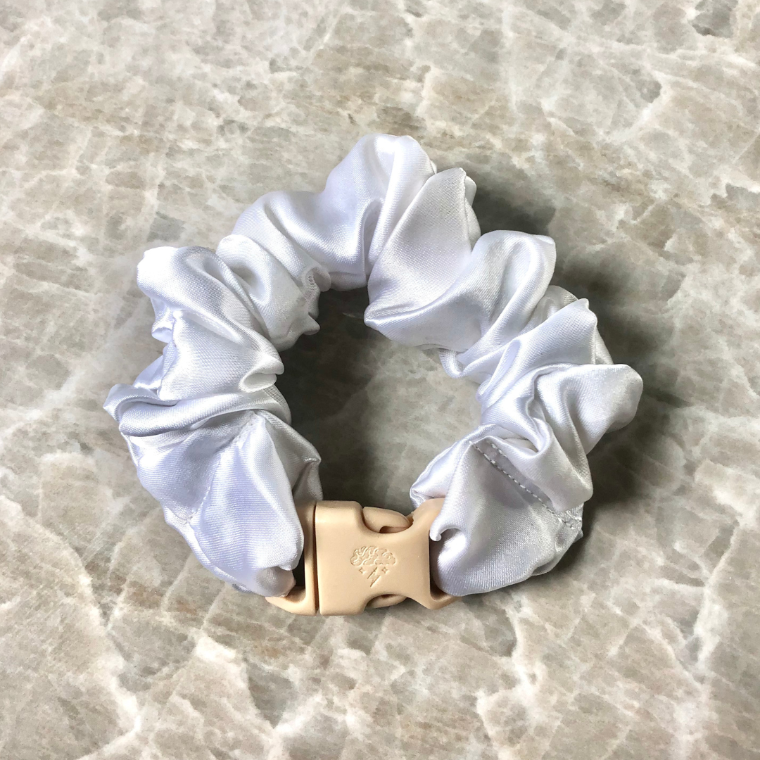 Best hair tie elastics and scrunchie hair accessories for snag-free, pull-free, rip-free, hair. Smooth, effortless hair ties and hair scrunchies for athletes, active moms, fitness, & sports. Buckle Scrunchie - Neutral Colors - No Snagging, No Tangles