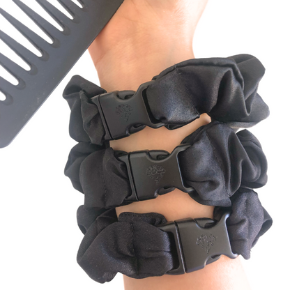 Best zero tangle no pull hair tie elastics and scrunchie hair accessories for snag-free, pull-free, rip-free, hair. Smooth, effortless hair ties and hair scrunchies for athletes, active moms, fitness, & sports. Buckle Scrunchie - Neutral Colors - No Snagging, No Tangles