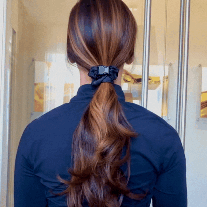 Best zero tangle no pull hair tie elastics and scrunchie hair accessories for snag-free, pull-free, rip-free, hair. Smooth, effortless hair ties and hair scrunchies for athletes, active moms, fitness, & sports. Scarlet Red Velvet Buckle Scrunchie - No Snagging, No Tangles