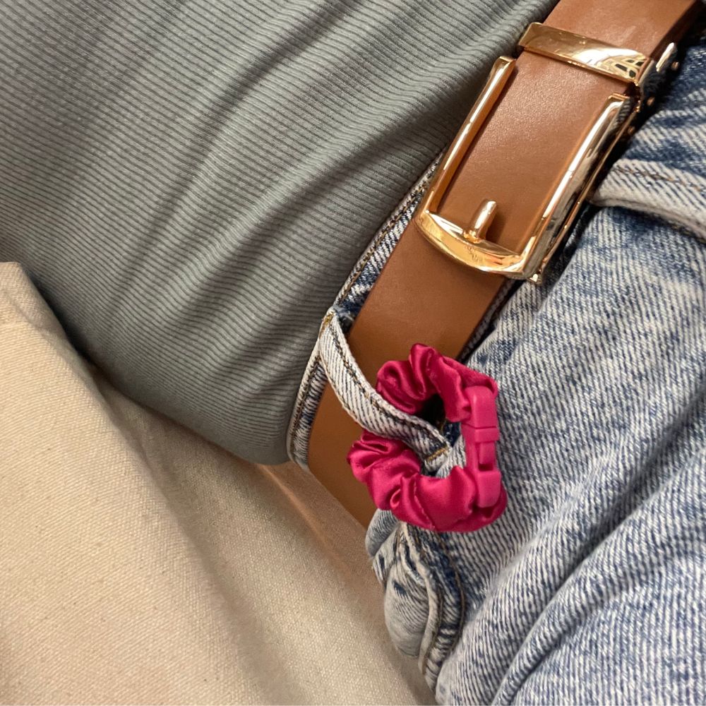 BABY 3-Pack Buckle Scrunchies shown flat in black and hot pink