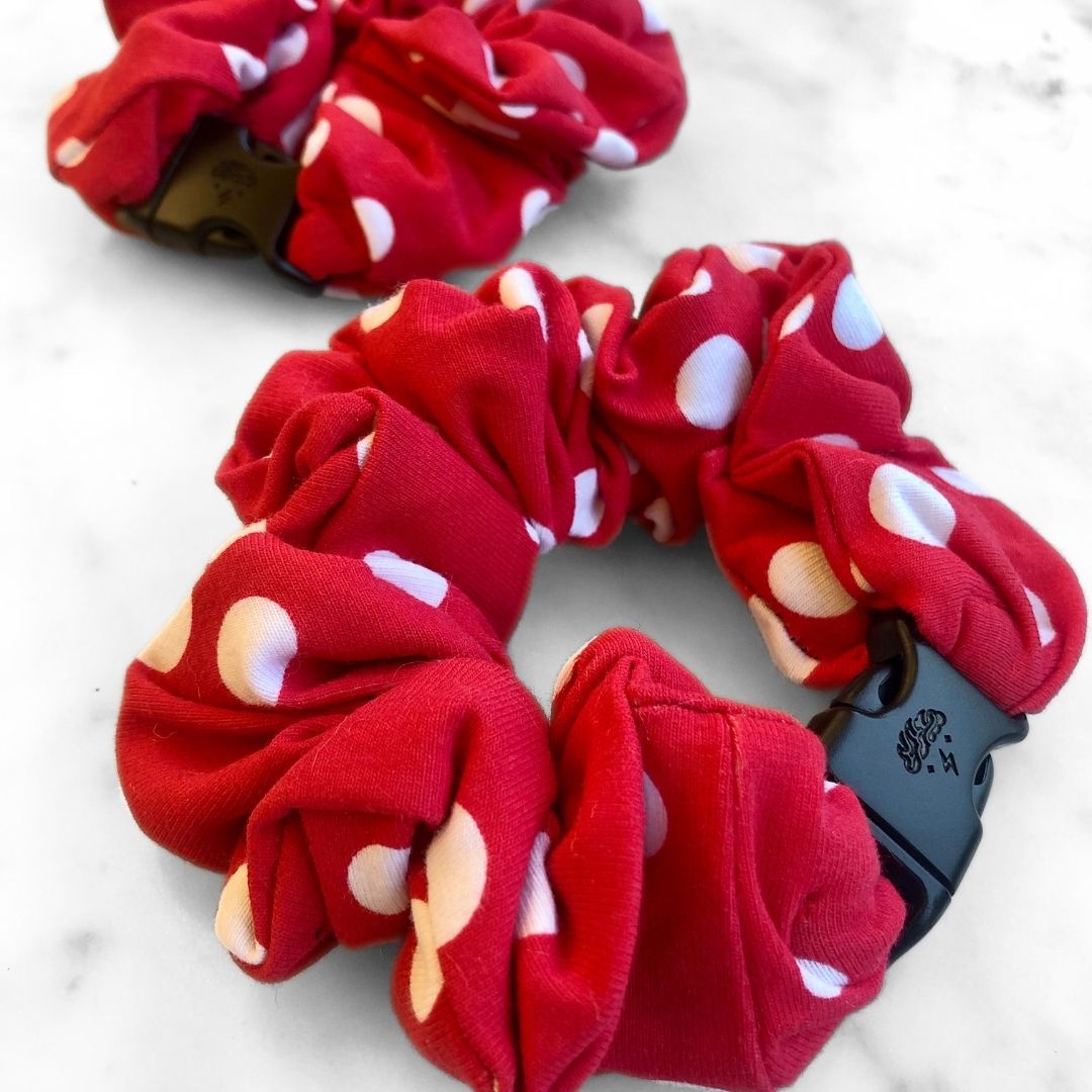 Retro Polka Dot Red Buckle Scrunchie with its quick-release buckle