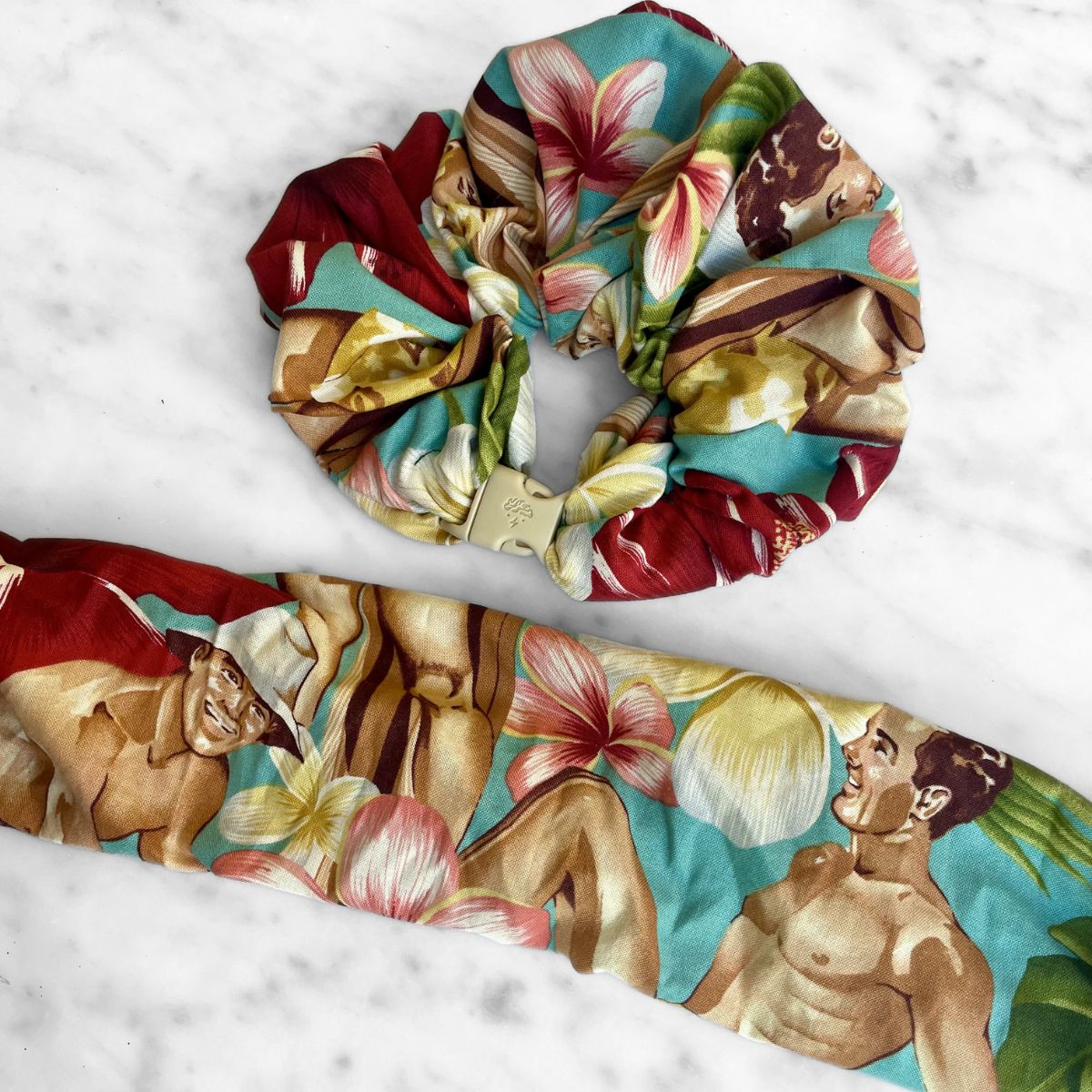 Vintage Surfer Boys extra jumbo Buckle Scrunchie in recycled cotton, 3 to 4 inch extra jumbo size