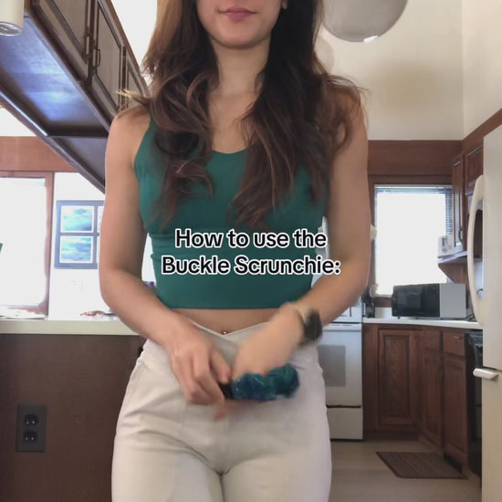 How to use the Buckle Scrunchie